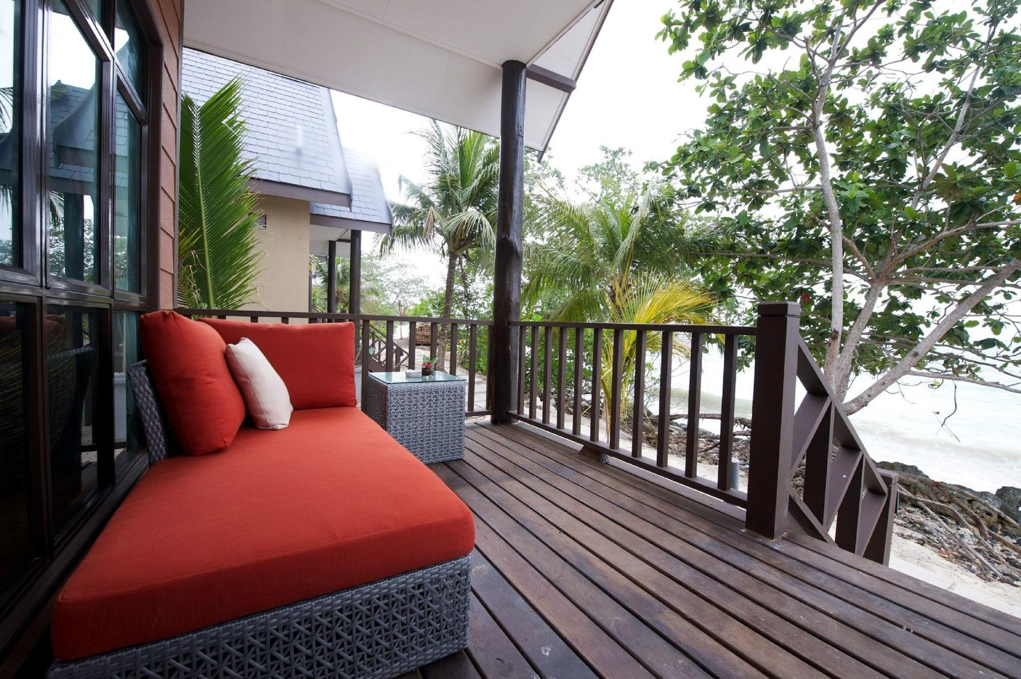 Tunamaya Beach & Spa Resort Tioman Island Kampong Mukut Exterior foto