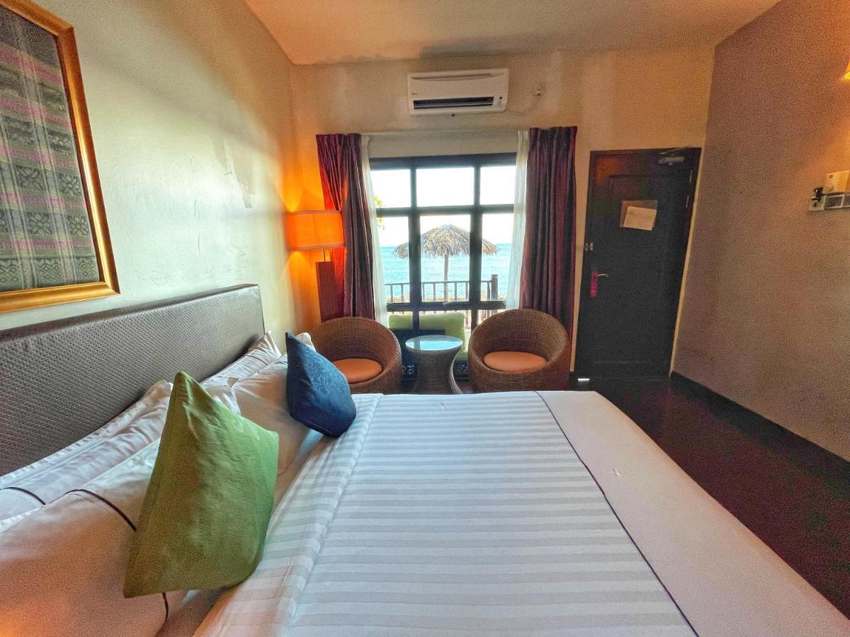 Tunamaya Beach & Spa Resort Tioman Island Kampong Mukut Exterior foto